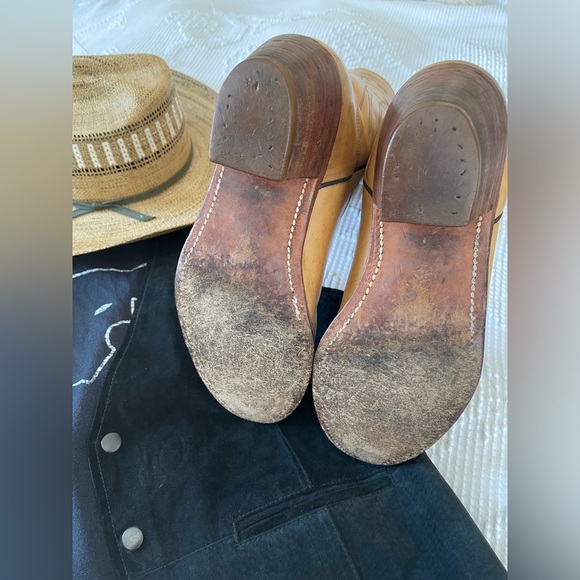 FRYE | Banana Stitched Boots - Picture 6 of 9